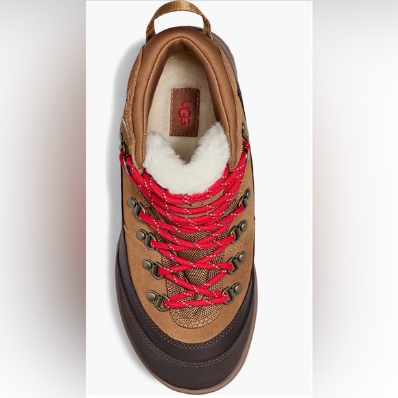 UGG®
Brecken
Waterproof
Lace-Up Boot (Women)
New with out box - Picture 11 of 15